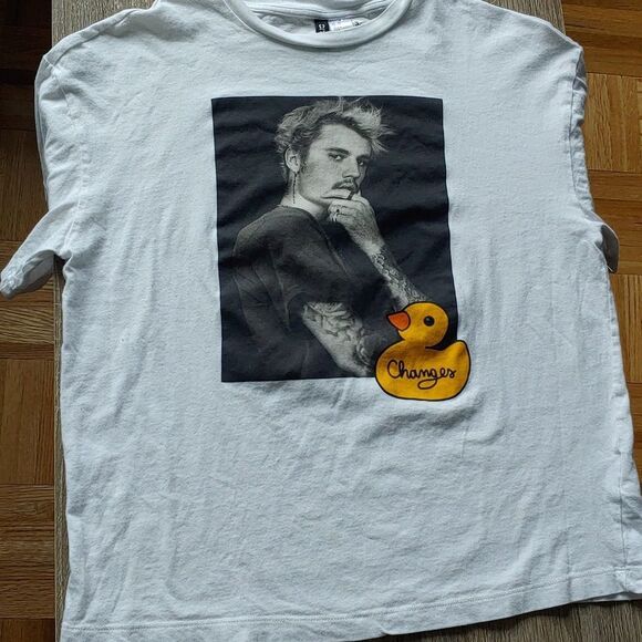 Justin Bieber Changes Top PRICE FIRM 💥 - Picture 4 of 9